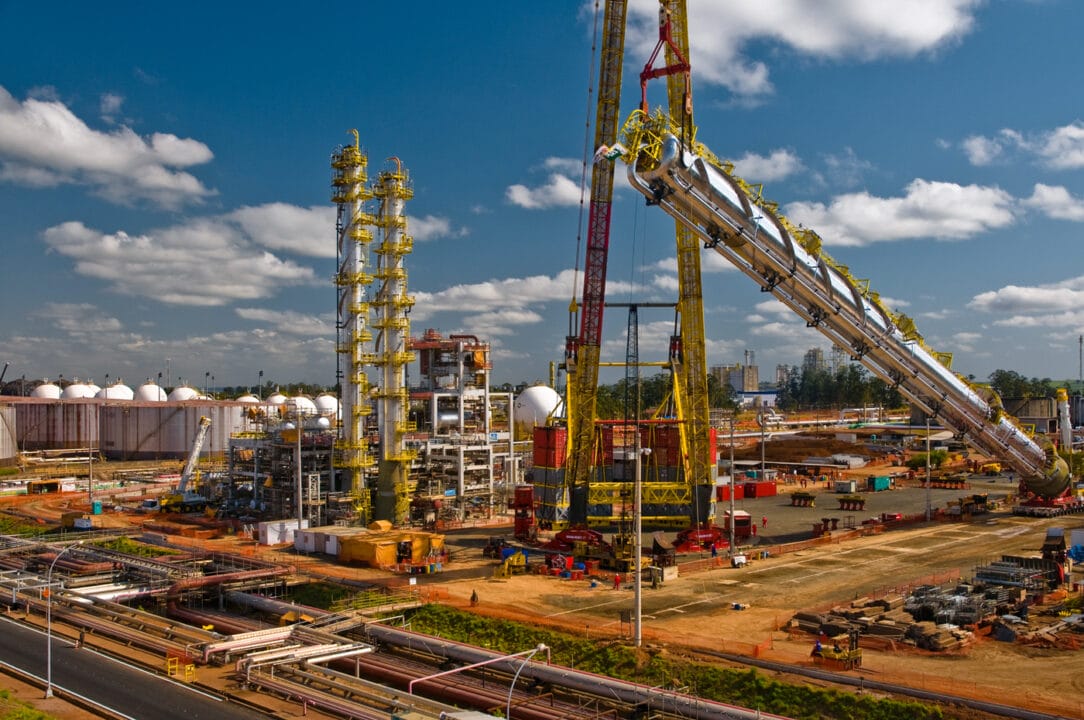 A Petrobras é convidada pelo Ceará a construir refinaria no estado em parceria com chinesa