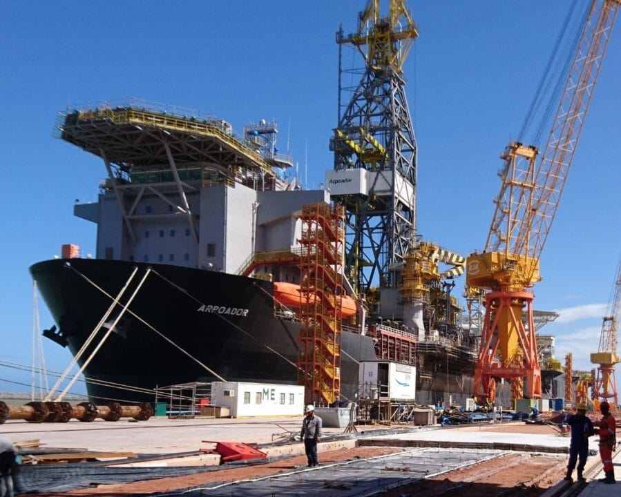Petrolíferas multinacionais offshore começaram as contratações em todas as áreas