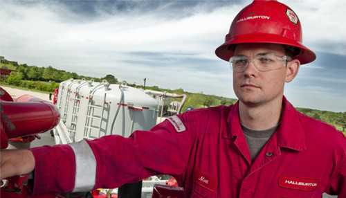 Halliburton contrata