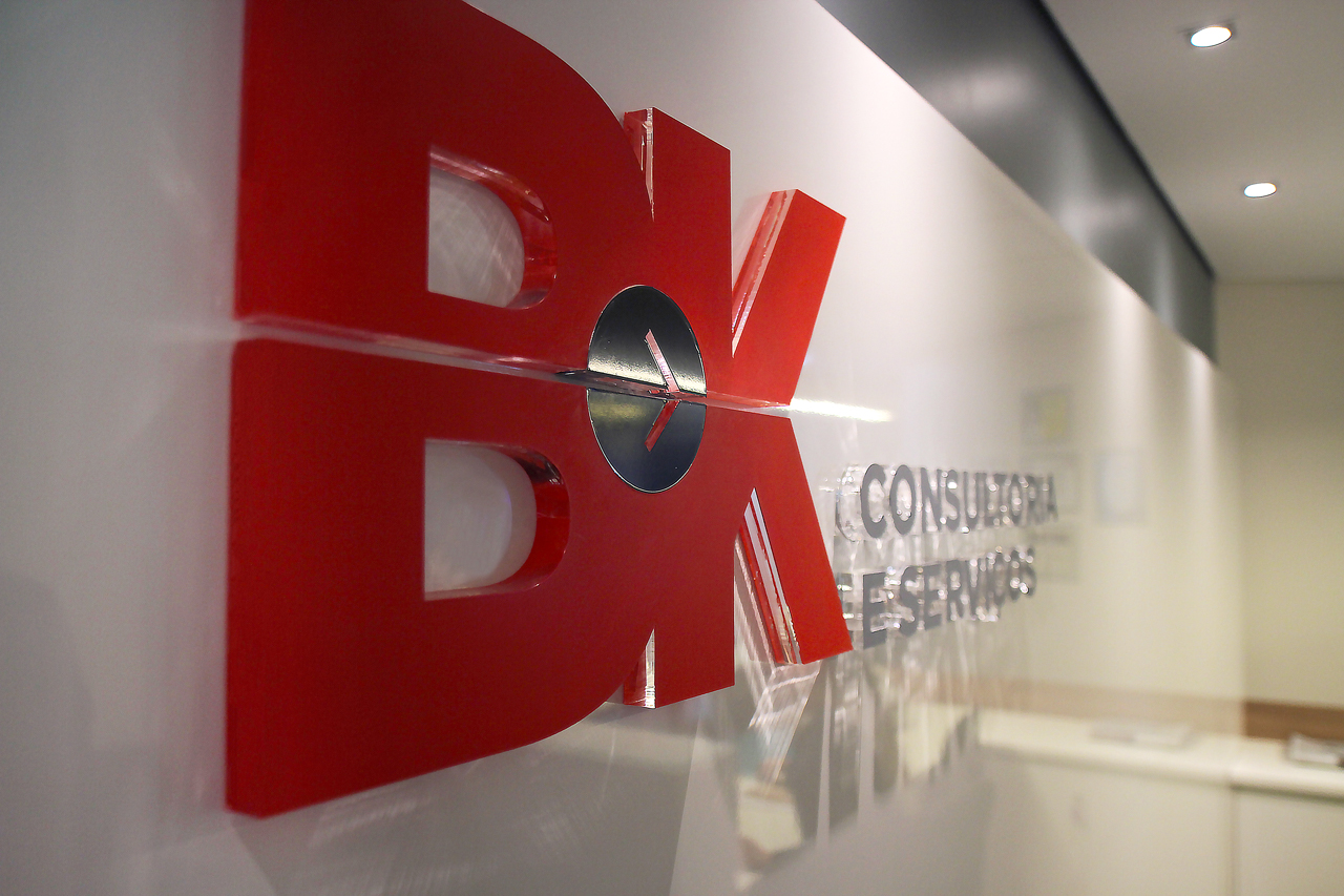 BK Consultoria e Serviços contrata urgente
