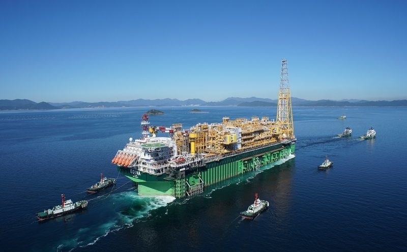 FPSO Egina total petrobras