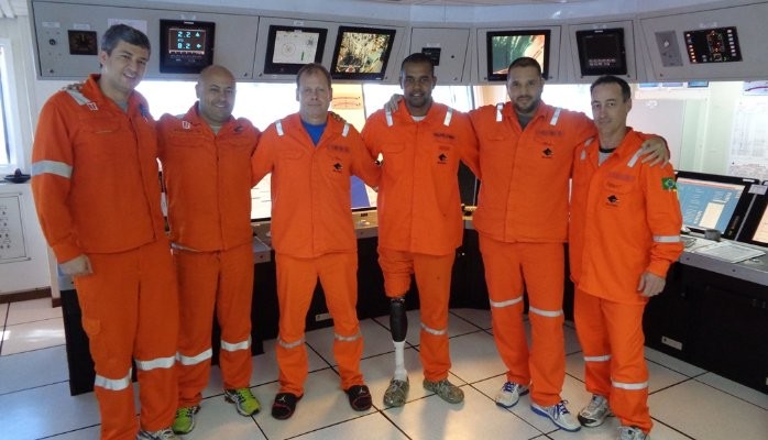Felipe perna amputada offshore Diamond Offshore Petrobras
