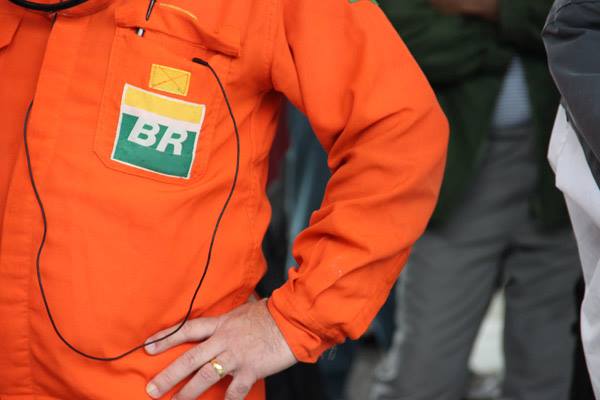 Petrobras demissão voluntaria concurso funcionários