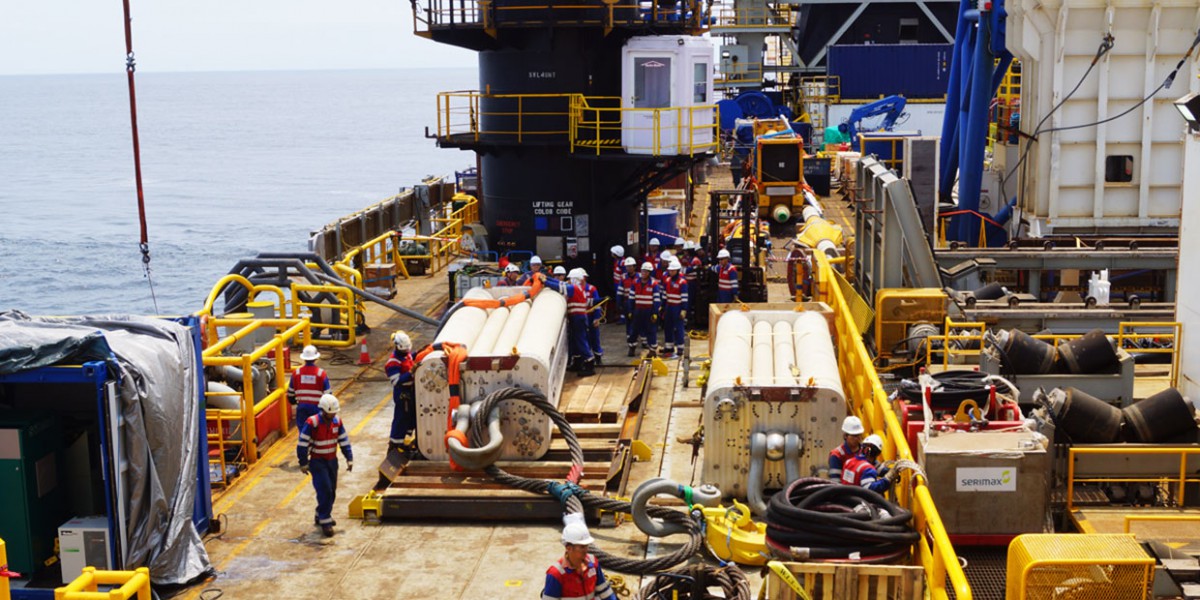 Macaé com muitas vagas Offshore e Onshore