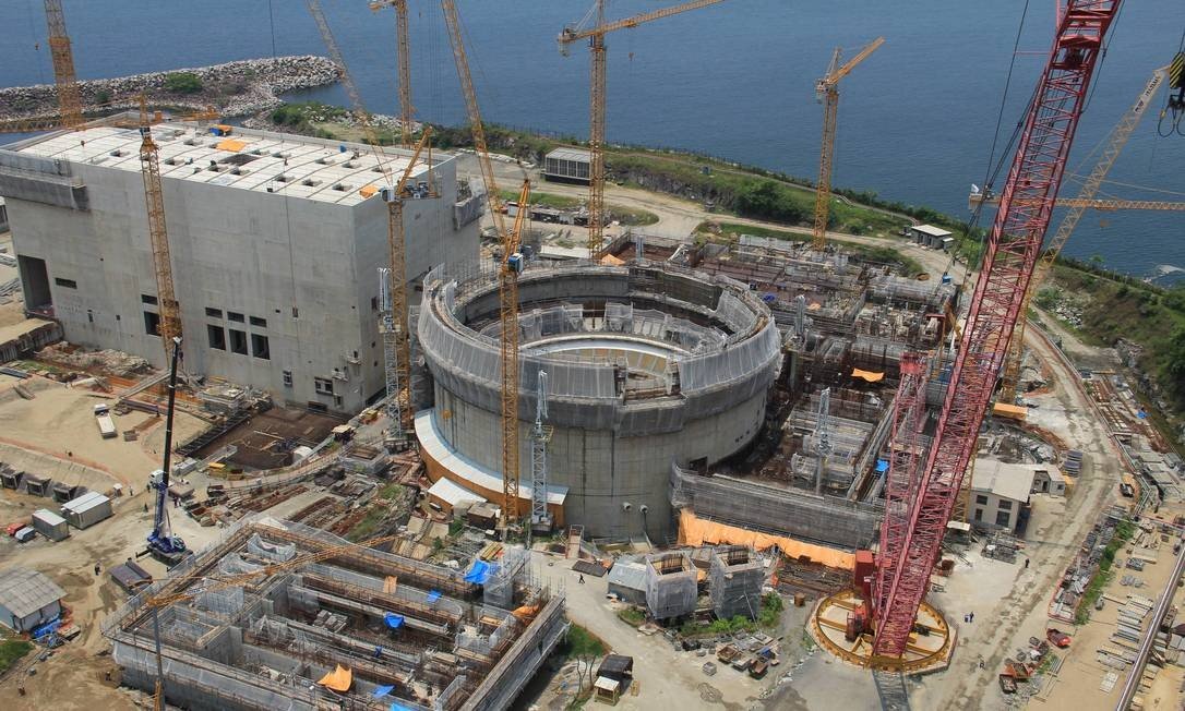 prejuízo de 10 bilhões de reais senão fizer usina de Angra 3