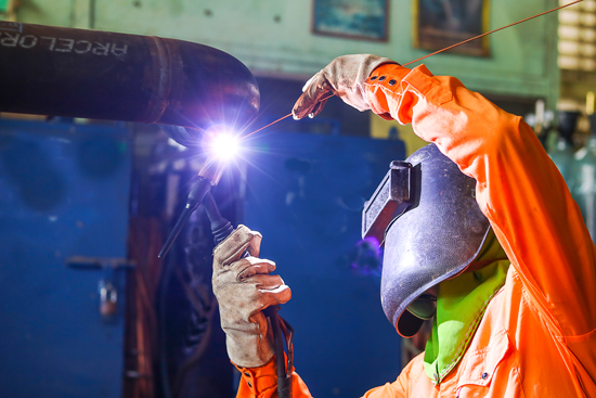 soldadores komatsu Parauapebas