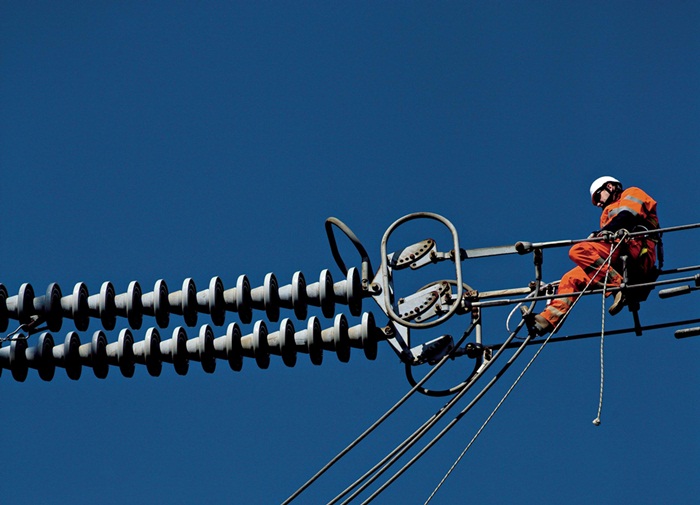 Baixa e media tensão RJ Endicon emprego araruama são pedro da aldeia