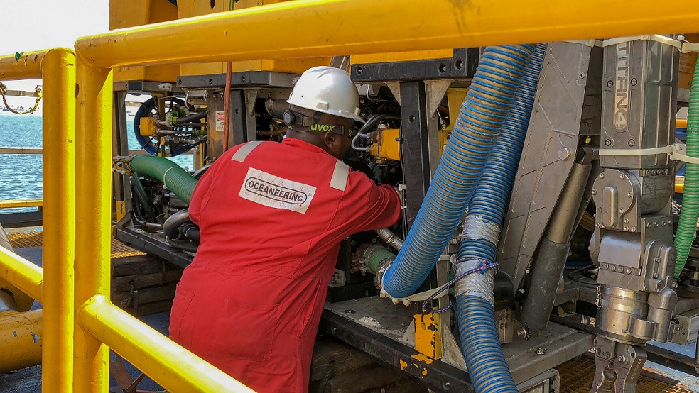 OCEANEERING VAGAS RIO MACAE OFFSHORE