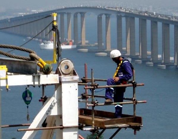 Rio Niterói emprego Itaboraí inspeção Derrick Services