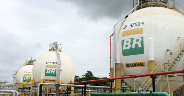 Elfe emprego Terminal de Cabiúnas Macaé