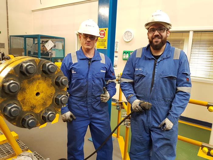 Macaé contratando por multinacional