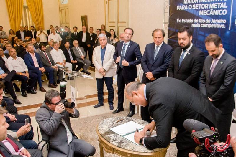 Rio de Janeiro terá incentivo na indústria