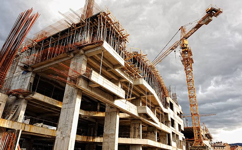 construcao civil emprego obras pedreiro servente manutenção serralheiro
