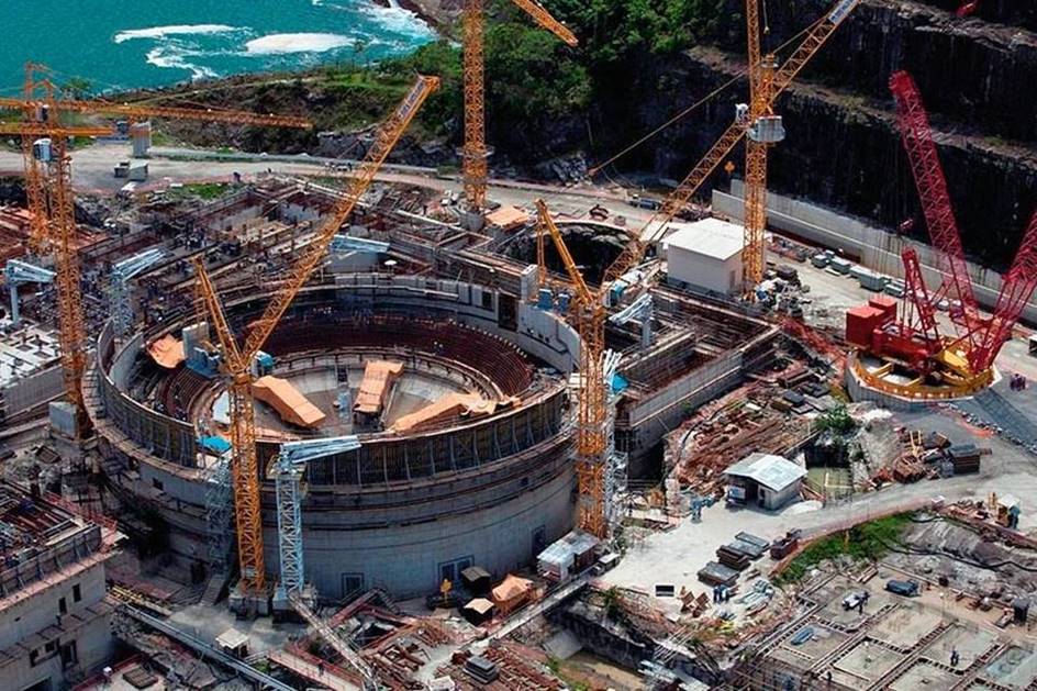 Governo Brasil usina nuclear urânio