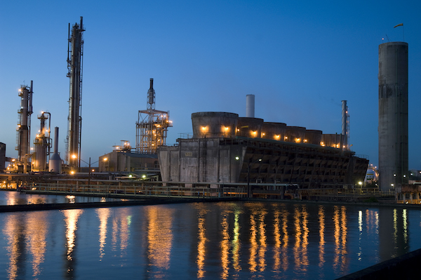 Petrobras arrenda Fafens da Bahia e de Sergipe para o Grupo Unigel