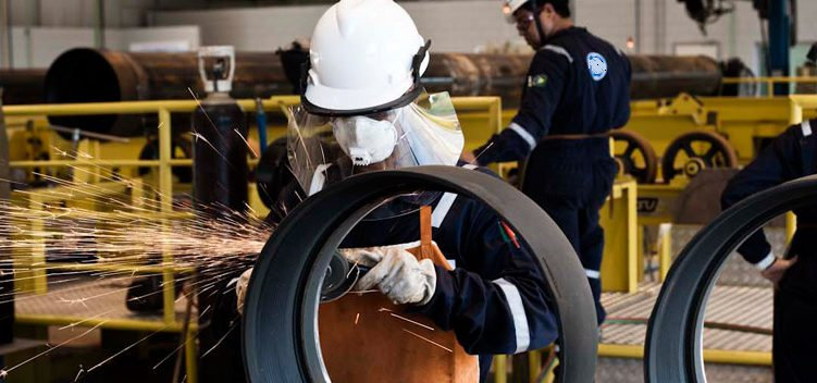 vagas de emprego Macaé Aknor