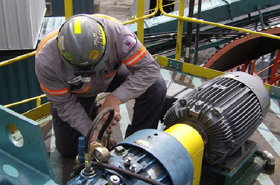 vagas de emprego de ensino mpedio e superior manutenção Vallourec