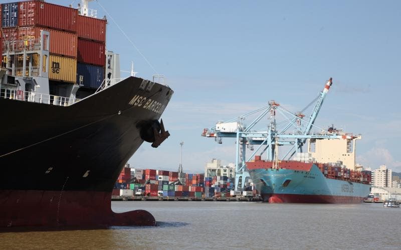 Contaminados em SC pelo coronavírus cresce; setores portuários e de construção naval buscam se adequar à nova realidade