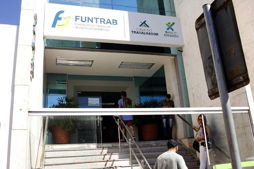 Funtrab divulga varias vagas de emprego