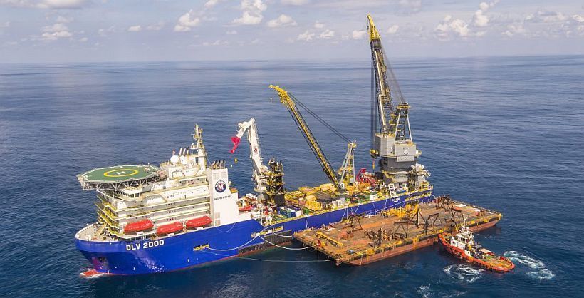 Petrobras DLV-2000 Navio de lançamento McDermott