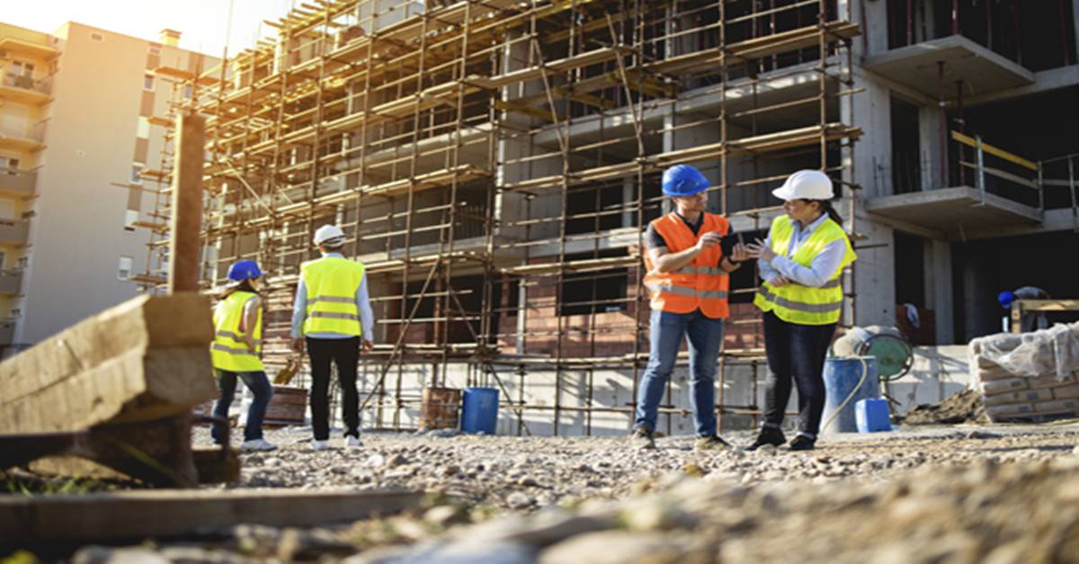 Técnicos e Engenheiros convocados para vagas de emprego em empresa de engenharia da área de construção civil