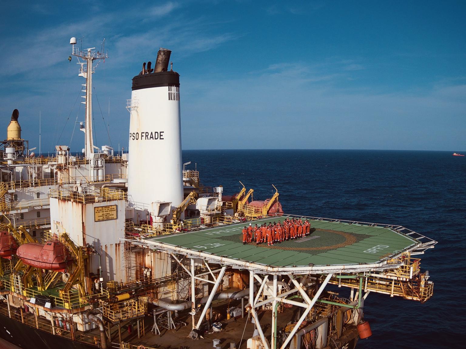 A líder mundial offshore V.Ships abre nesta tarde (07) muitas vagas para trabalhar em FPSO