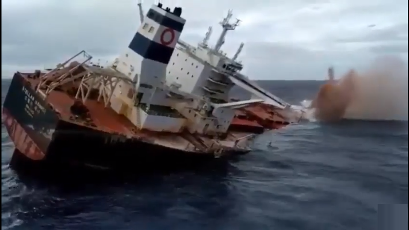 Navio Vale Minério naufrágio Maranhão poluição