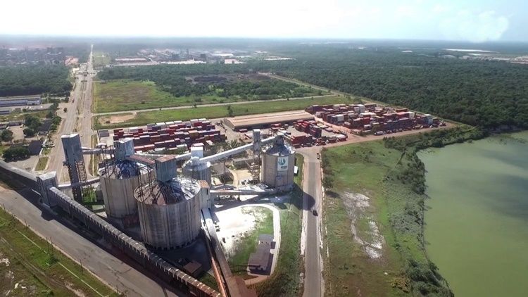 usina termoelétrica no porto de Vila do Conde no pará