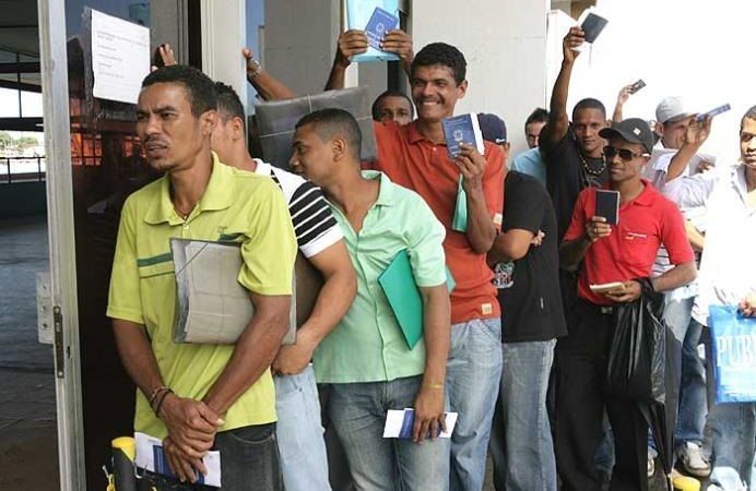 Auxiliares de produção, técnicos, assistentes, operadores e muito mais vagas de emprego para o Rio de Janeiro