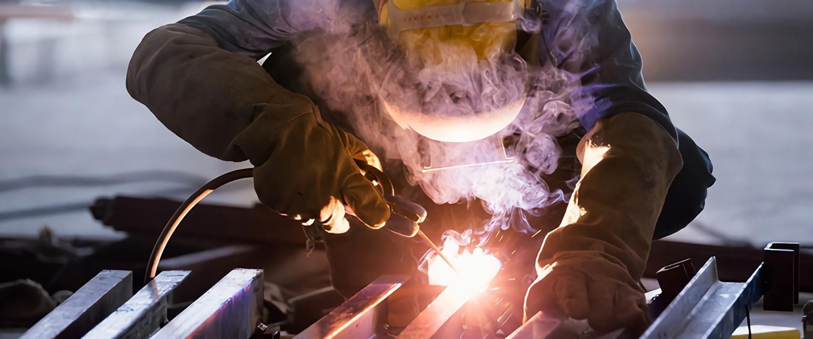 Muitas vagas de emprego na multinacional de origem japonesa Sankyu para atender contratos da siderúrgica ArcelorMittal em agosto e setembro, em João Monlevade - MG