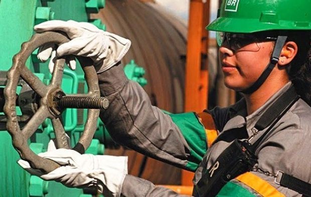 BR Distribuidora está com muitas vagas de emprego efetivas abertas para técnicos, operadores, analistas e mais, neste dia 19