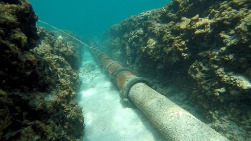 Instalação de Dutos e Estruturas Submarinas POLI-UFRJ