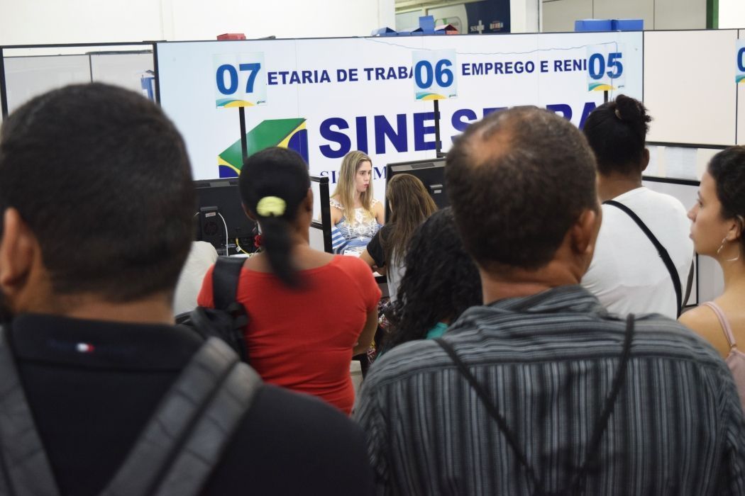 743 vagas de emprego para operadores, técnicos, mecânicos, pedreiros, eletricistas, motorista e muito mais no Espírito Santo