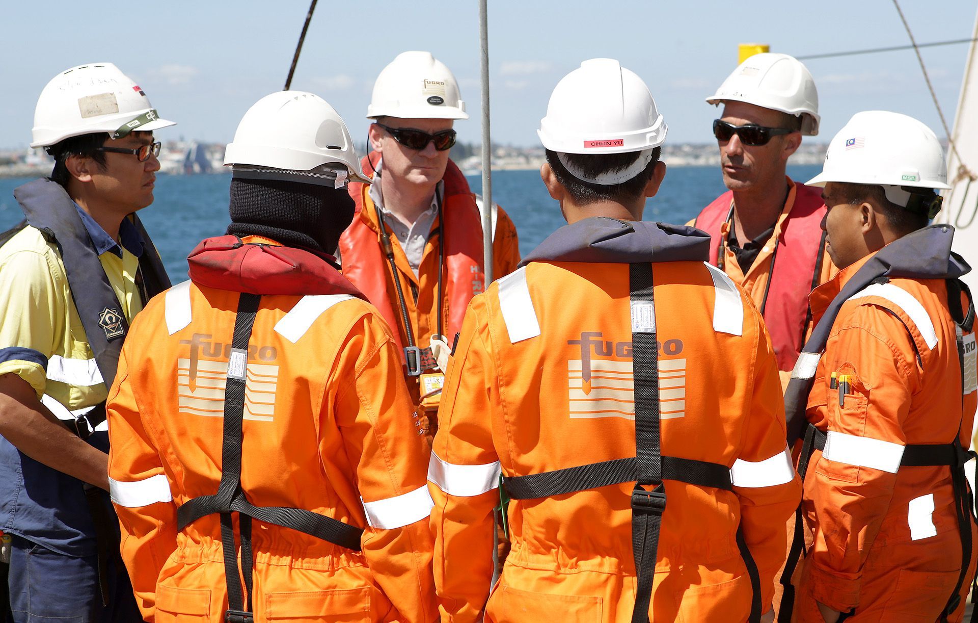 Muitas vagas offshore em Rio das Ostras neste sábado (22/08) abertas pela multinacional holandesa de óleo e gás Fugro