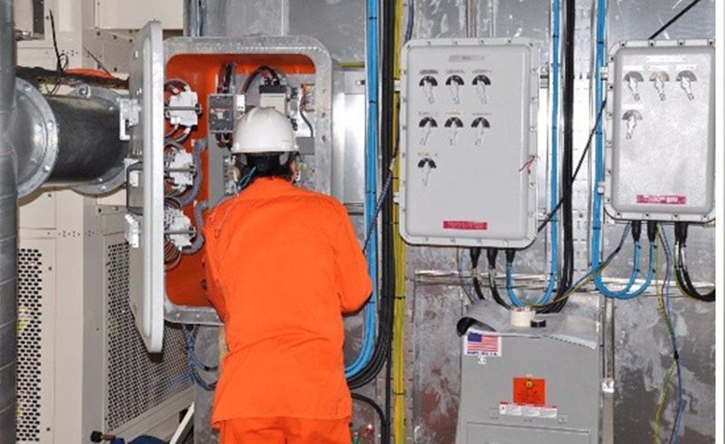 Processo seletivo de emprego demanda vagas imediatas para eletricistas em aberto por empresa de engenharia para atuar em Macaé, no Rio de Janeiro