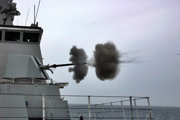 canhão naval para as fragatas marinha do brasil em Itajaí