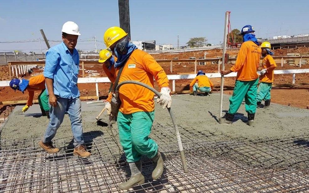 Vagas de emprego, construção civil, eletricistas, pedreiros, São Paulo