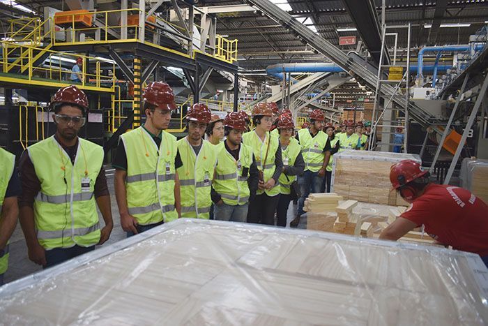 Referência no setor madeireiro para a construção civil contrata técnico, mecânico, auxiliar, supervisor e mais profissionais para compor vagas de emprego