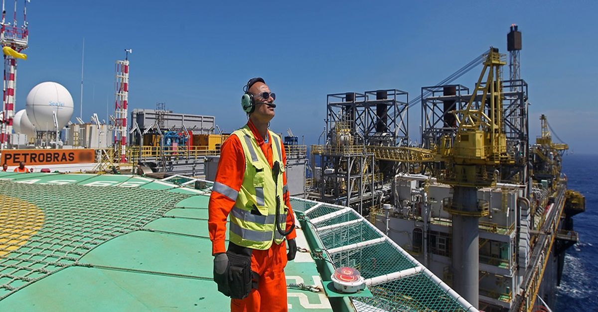 Petrobras manutenção de plataformas de petróleo UN-RIO, UN-BC, UN-ES