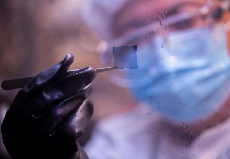 célula de energía solar transparente