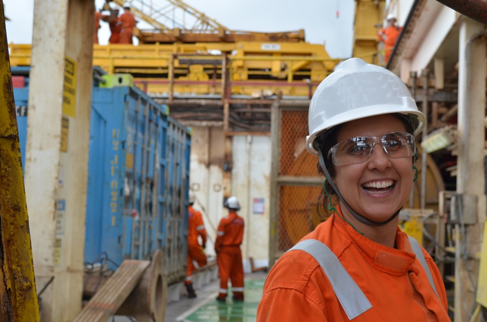 Cadastro de currículo para vagas de emprego em Macaé abertas pela Ocyan Óleo e Gás com inscrições até dia 07 de outubro