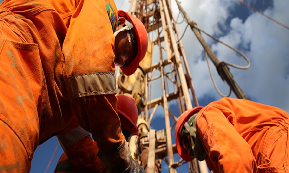 Em Sergipe, Petrobras avança com a venda de 3 mil poços de petróleo, 17 estações de tratamento de óleo, estação de gás, Terminal Aquaviário, gasodutos e oleodutos