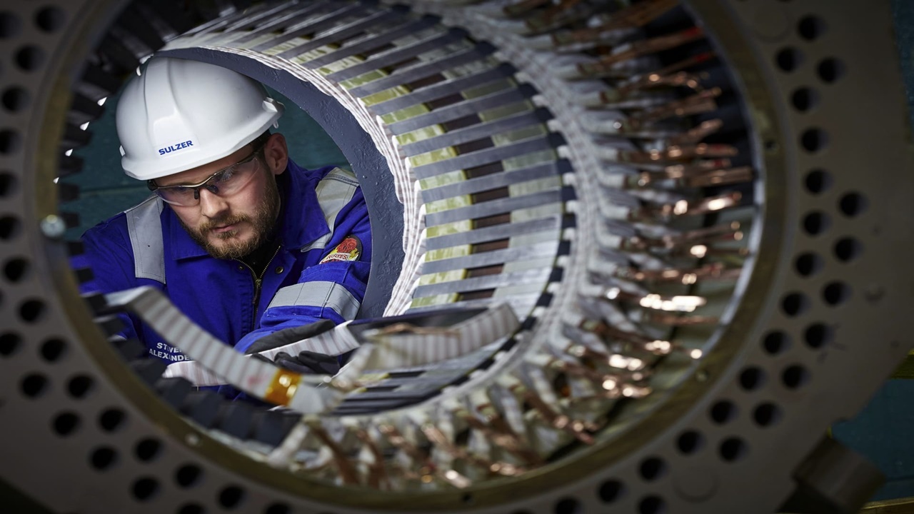 Técnico, mecânico, eletricista