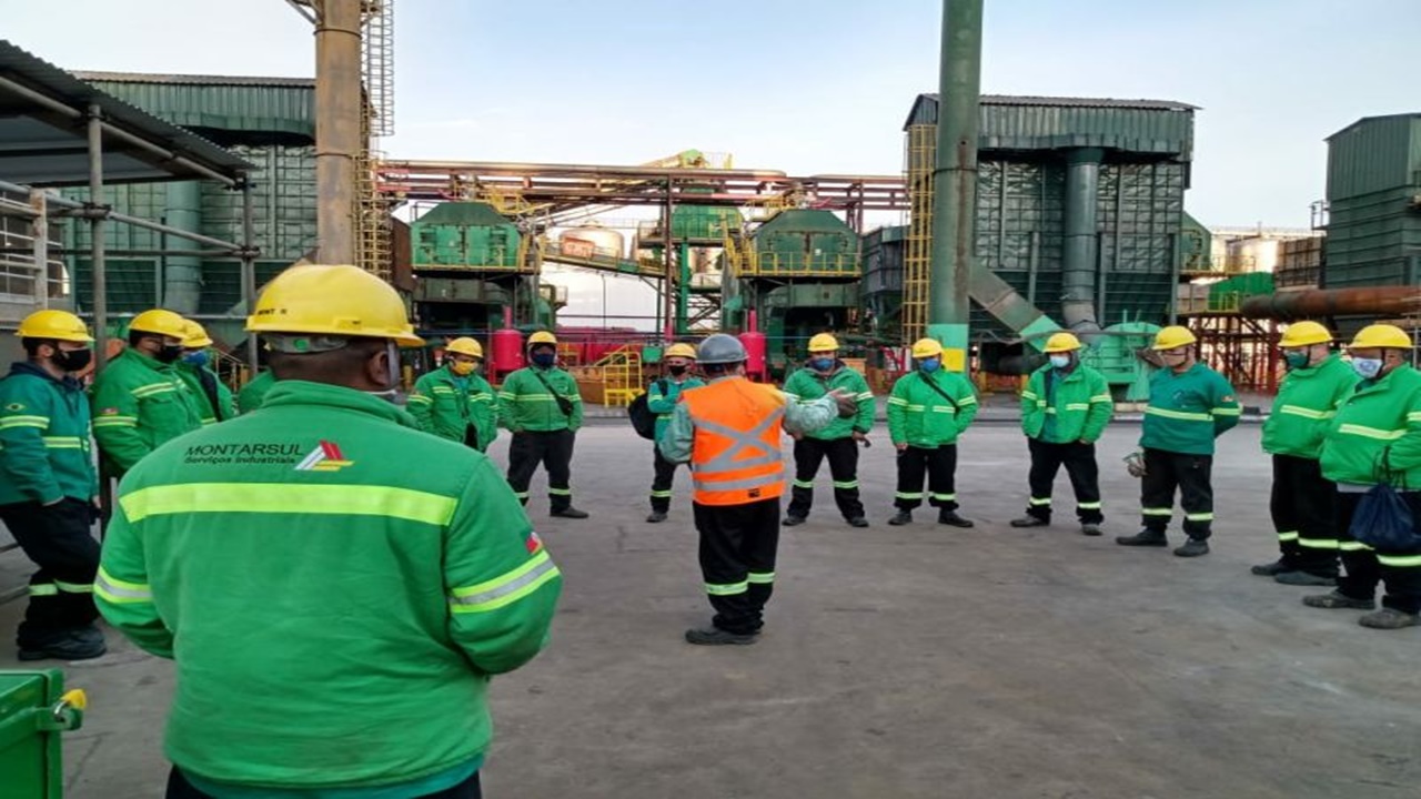 serviços industriais - emprego - minas gerais