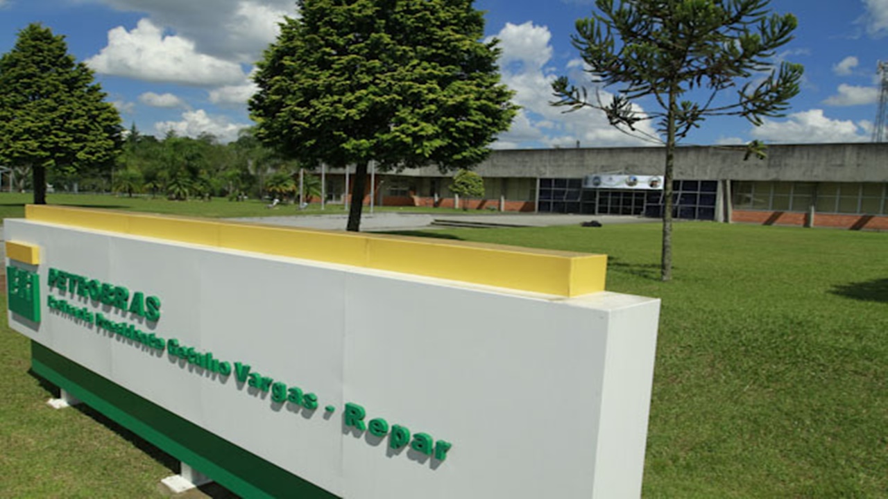 Raízen - etanol - petrobras - refinaria - paraná