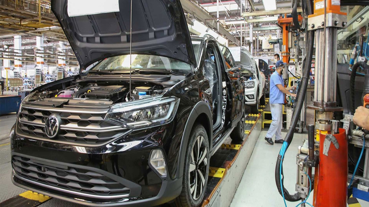 Volkswagen - carros elétricos - fábrica - vagas - golf - tiguan