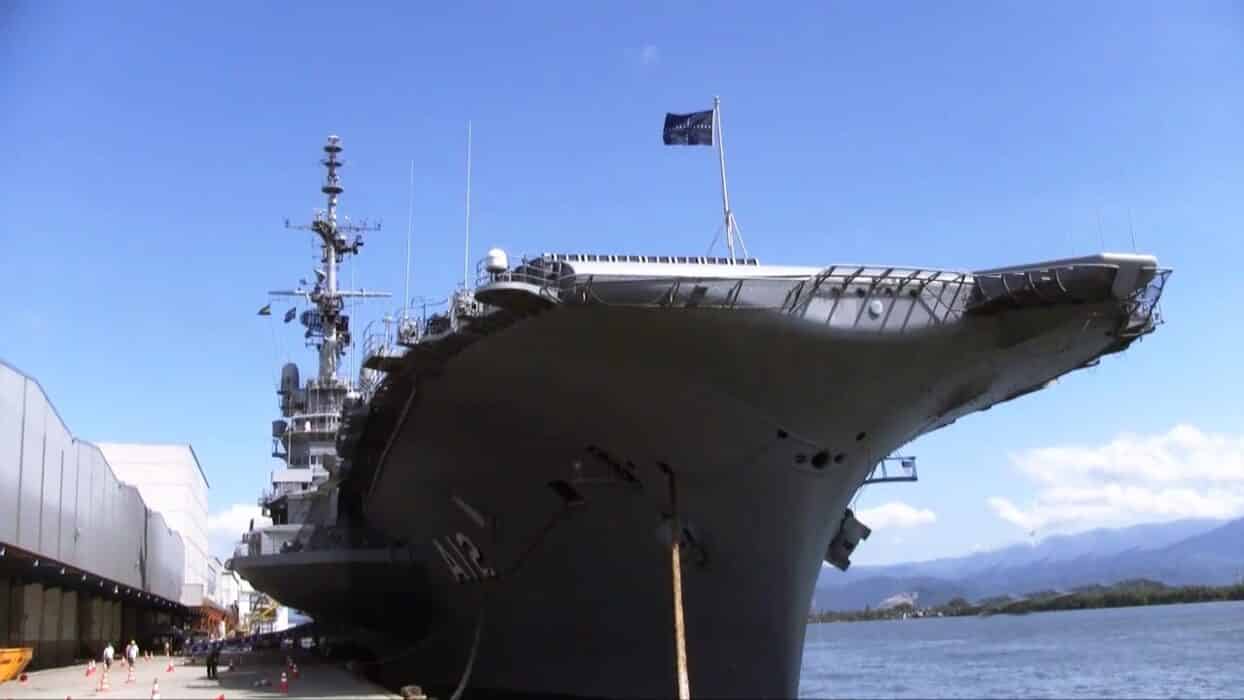 barco de guerra - porsche - marina - san pablo - río de janeiro - chatarra - portaaviones