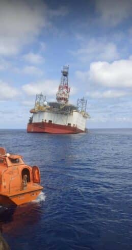 Offshore - Malásia - petróleo - tripulantes