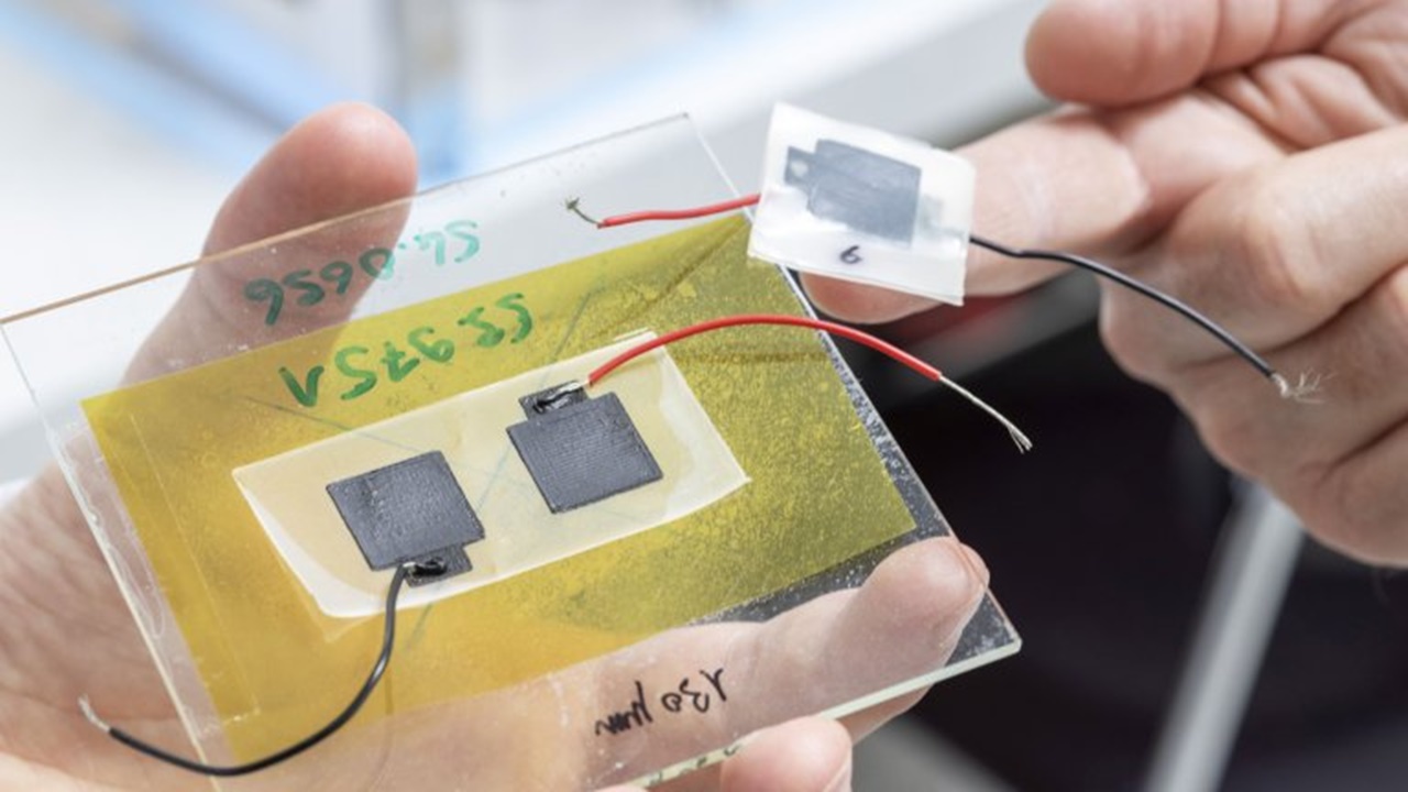 bateria - celulose - carbono - sal de cozinha