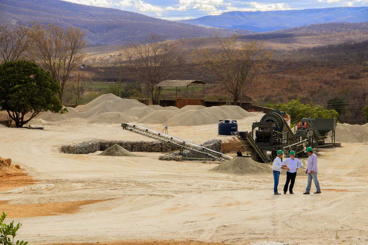 Mineradora – Minas Gerais – lítio